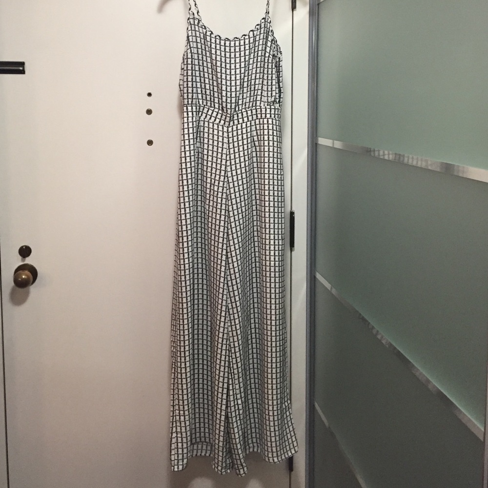 Wide leg jumpsuit